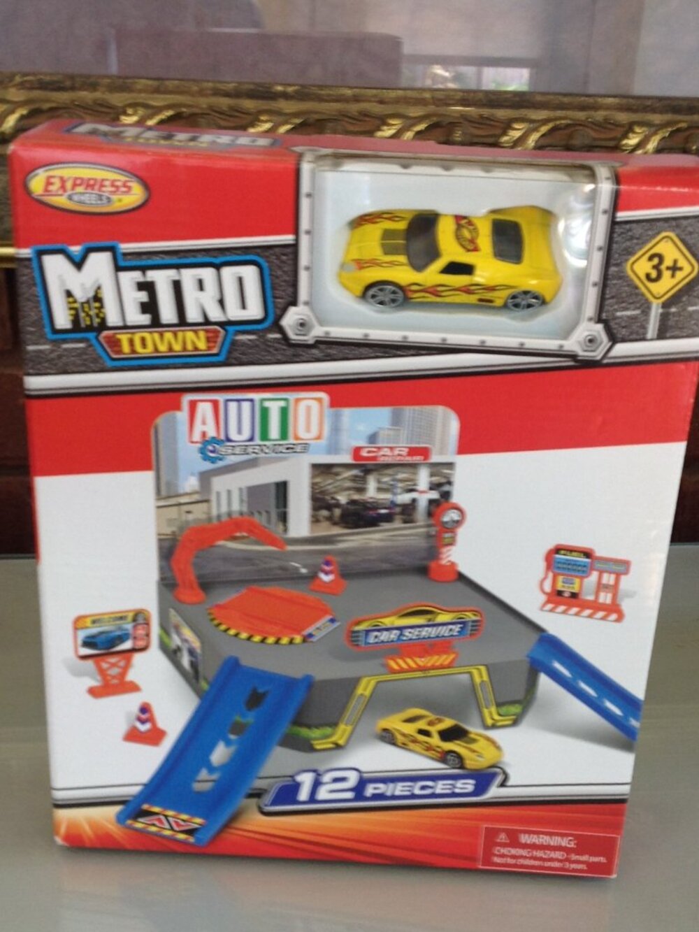 Express Wheels Metro Town 12 Piece Playset Auto Service